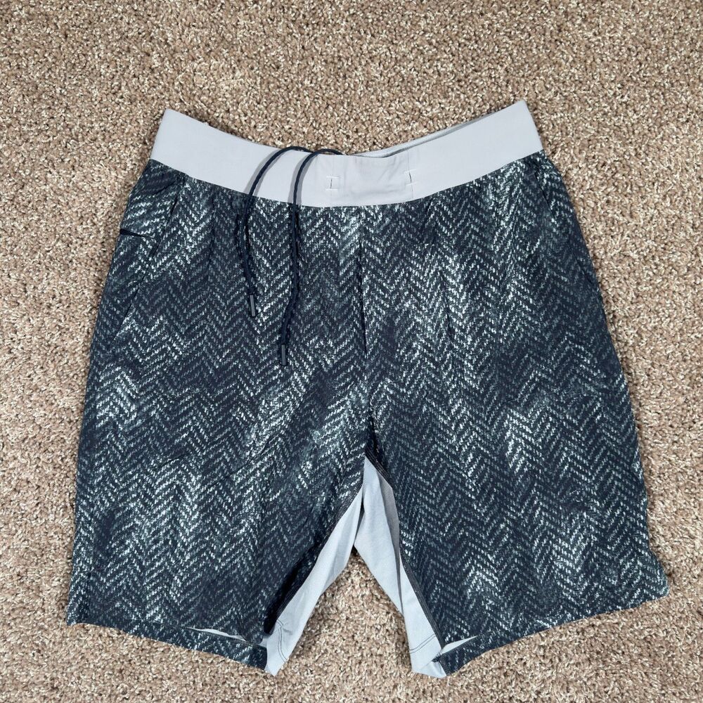 Lululemon T.H.E. Short 9" Linerless Mens Medium Stretch Unlined